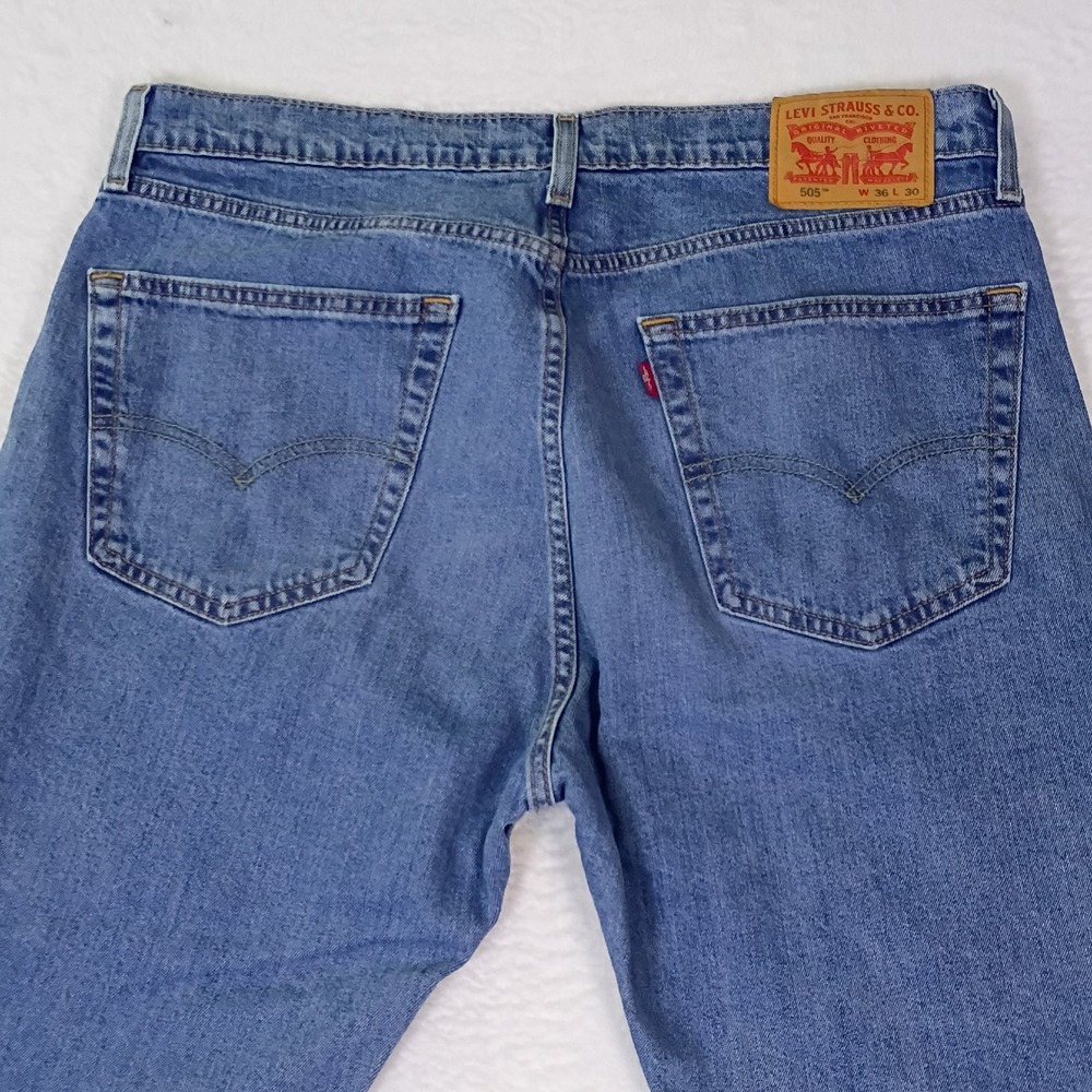 Levis 505 Mens 36x30 Blue Denim Jeans Straight Fit - Picture 8 of 14